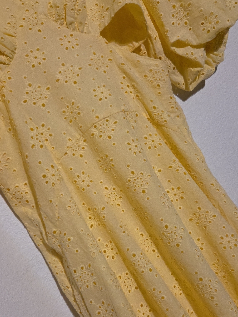 SCOOP DRESS - Picture 3 of 9